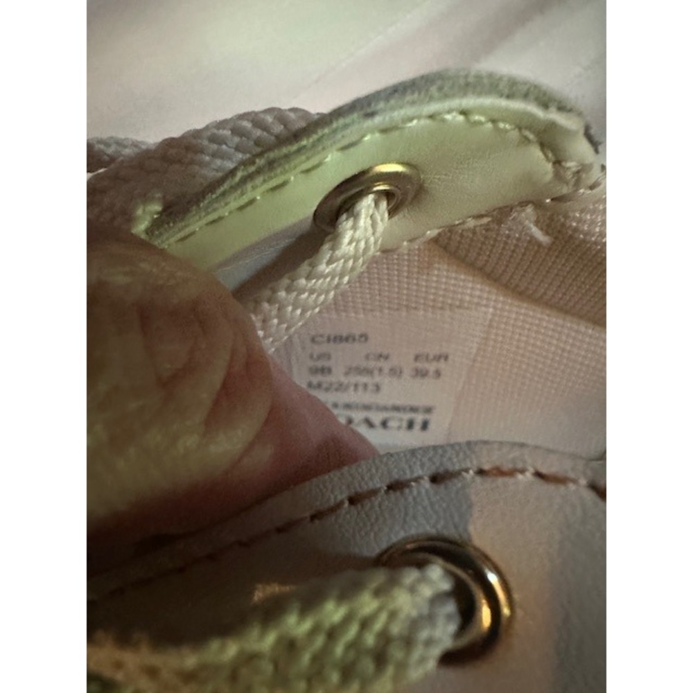 Coach Clip Pride Signature Low Top White Multi Rainbow Sneakers C1865 Womens 9B - Picture 7 of 8